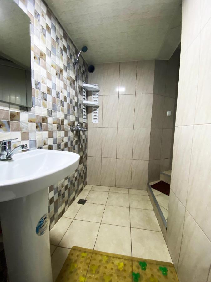 Domino Yerevan Hostel And Hotel Dış mekan fotoğraf
