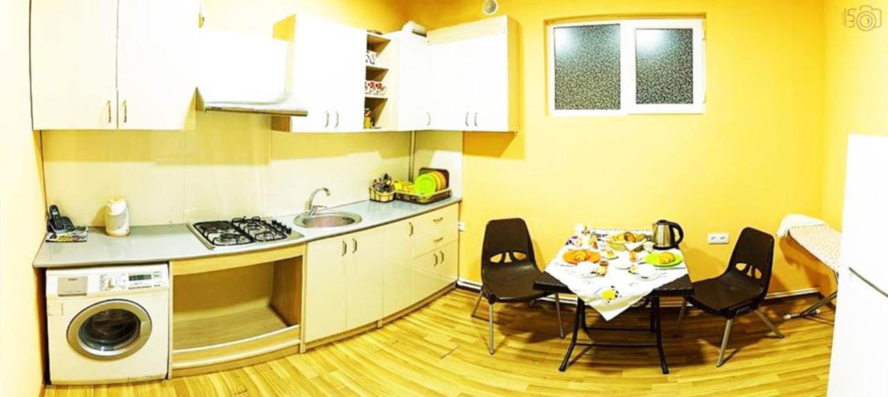 Domino Yerevan Hostel And Hotel Dış mekan fotoğraf